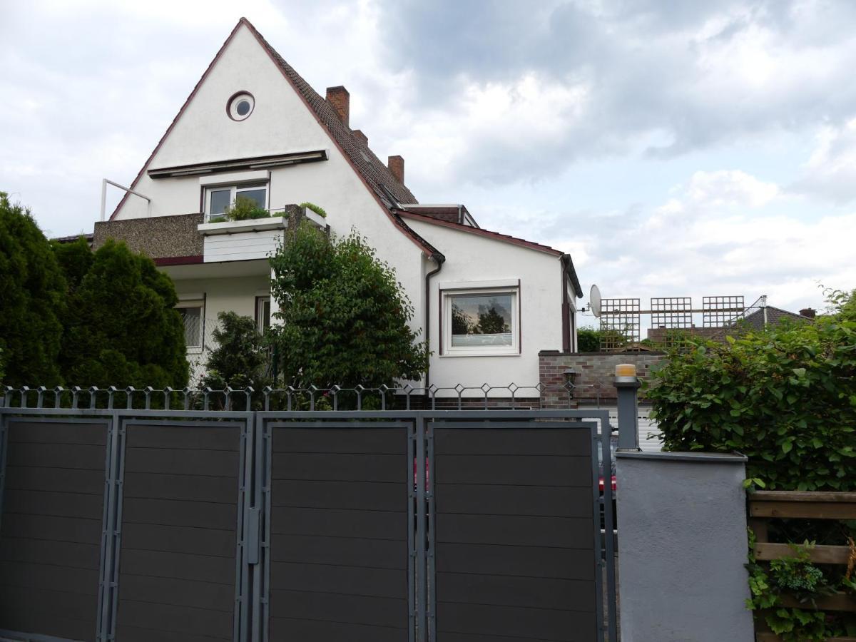 Townflat Kassel City / Privat Wie Im Eigenen Haus / Kostenlos Parken Esterno foto